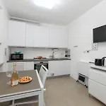 Mgh - Sirmione & Pool Apartament
