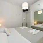 Mgh - Sirmione & Pool Apartament *